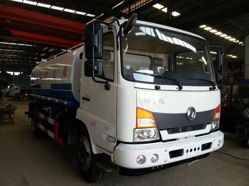 10����10�����|�L���\�G����ˮ܇�DƬ