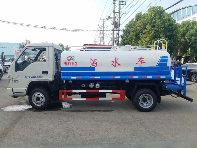 ����С��֮��5���G����ˮ܇�S�҃r��