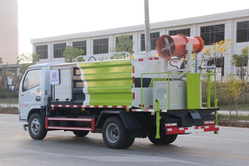 藍牌灑水車和黃牌灑水車的區別_東風小多利卡5方藍牌抑塵車3