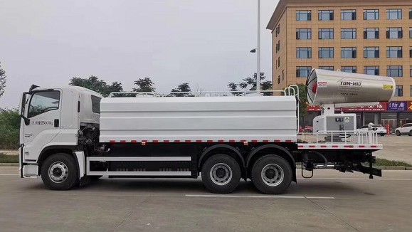 慶鈴純電動(dòng)后雙橋抑塵車圖片 慶鈴純電動(dòng)后雙橋抑塵車圖片