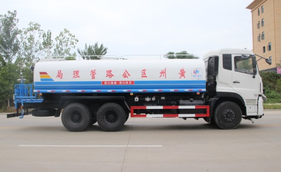 東風天龍后雙橋灑水車高清圖片 東風天龍后雙橋灑水車高清圖片