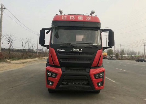 江鈴威龍前四后八散裝水泥運輸車 江鈴威龍前四后八散裝水泥運輸車