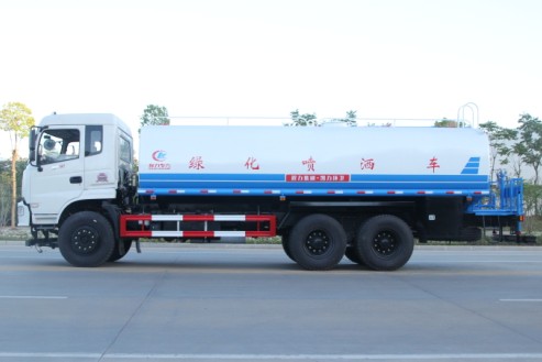 東風(fēng)御龍后雙橋?yàn)⑺嚫咔鍒D片 東風(fēng)御龍后雙橋?yàn)⑺嚫咔鍒D片