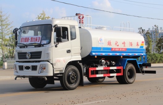 東風專底消防灑水車高清圖片 東風專底消防灑水車高清圖片