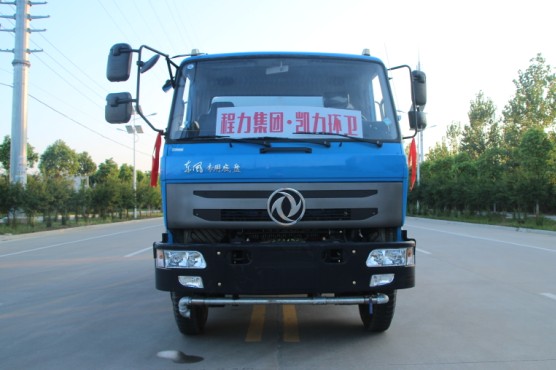 東風145灑水車帶霧炮圖片 東風145灑水車帶霧炮圖片