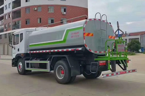 ��(gu��)��12���|�L(f��ng)������D9��ˮ܇�DƬ