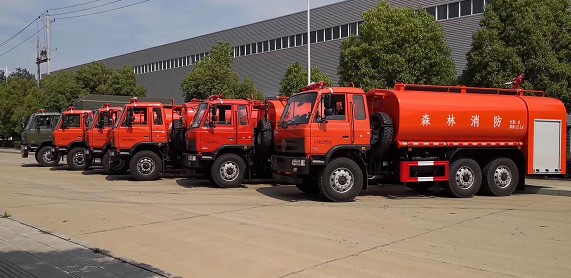 東風153駕駛室六驅不銹鋼運水車圖片 東風153駕駛室六驅不銹鋼運水車圖片