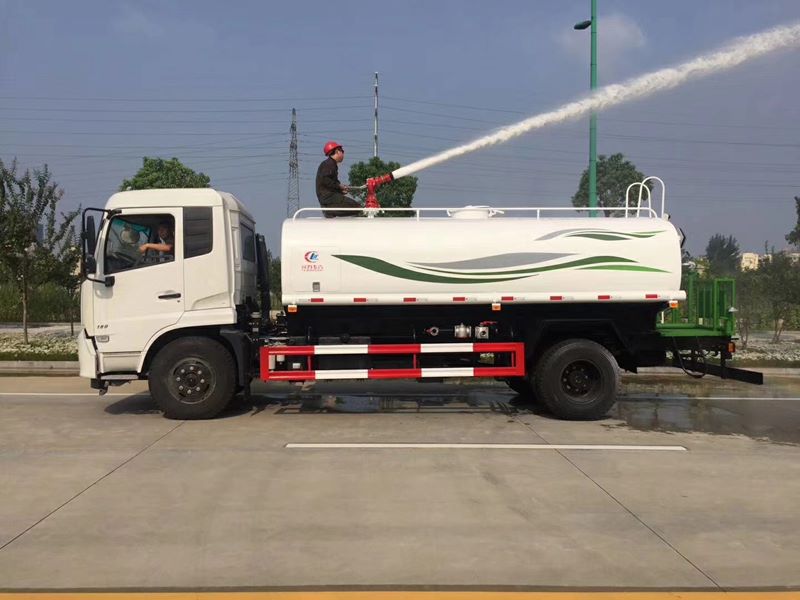 �|�L(f��ng)���\������ˮ܇�DƬ