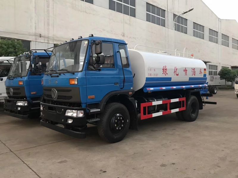 10-12���|�L(f��ng)145/153��ˮ܇�DƬ