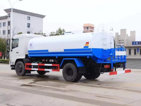 15方東風(fēng)D3L灑水車(chē)圖片 15方東風(fēng)D3L灑水車(chē)圖片