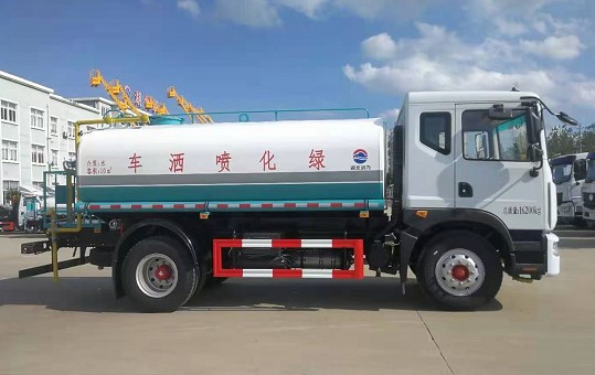 湖北潤力16方東風(fēng)多利卡D9灑水車 湖北潤力16方東風(fēng)多利卡D9灑水車