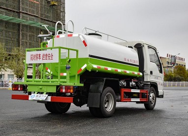 ����2.7������r(sh��)��С��֮��2�{(l��n)�ƞ�ˮ܇�DƬ