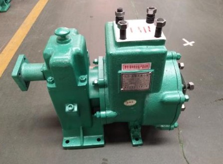 灑水車水泵圖片 灑水車水泵圖片