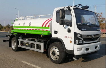 東風(fēng)純電動6.7方灑水車 東風(fēng)純電動6.7方灑水車