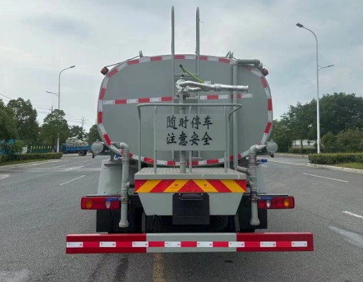 12方東風新款D3L灑水車 12方東風新款D3L灑水車