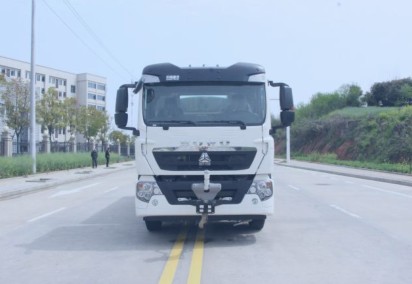 15方重汽豪沃TX7灑水車_曼發動機258馬力_縱昂牌CLT5189GPSZZ6A型綠化噴灑車 15方重汽豪沃TX7灑水車_曼發動機258馬力_縱昂牌CLT5189GPSZZ6A型綠化噴灑車